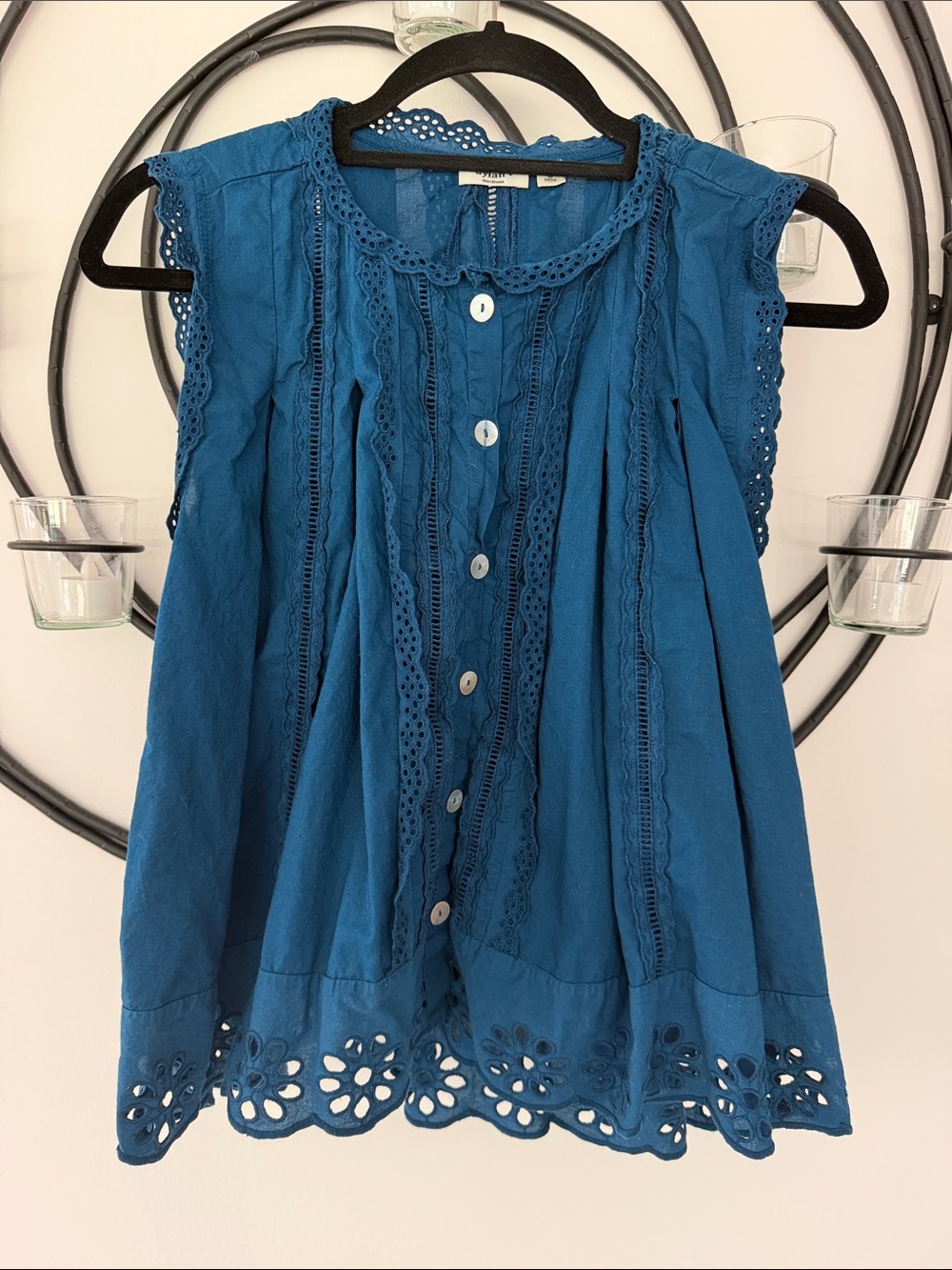 dylan Teal Eyelet Button-Front Sleeveless Blouse